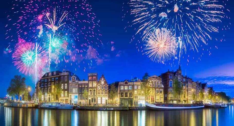 новый год в амстердаме 2024